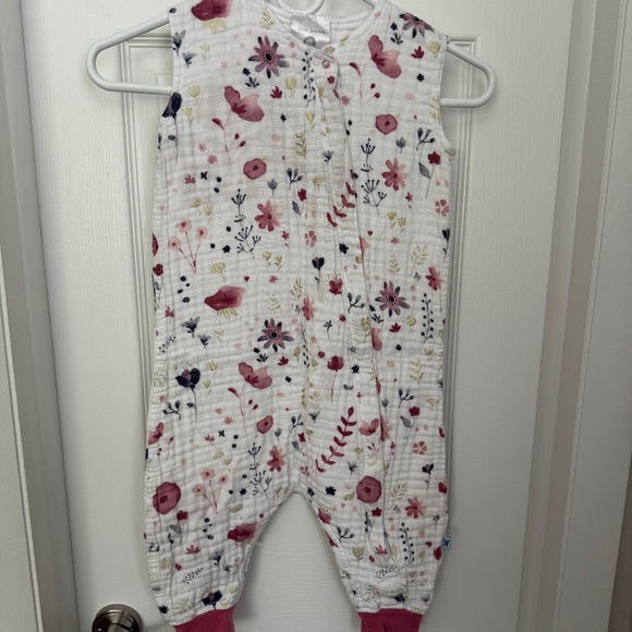 Cotton gauze baggie romper. Baby girls size 18-24 months. - Picture 1 of 7